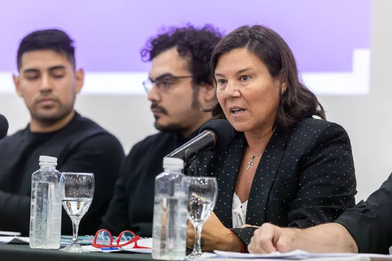 b244f432-280b-4641-a889-7a11589439b4