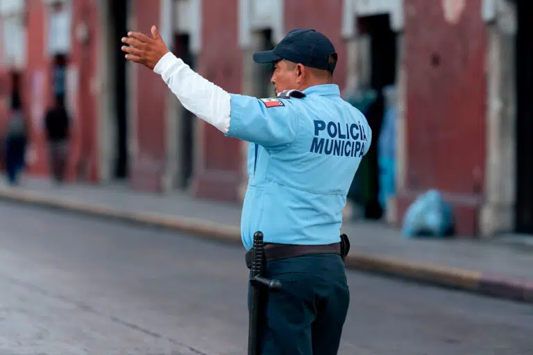 policia-768x512.jpg