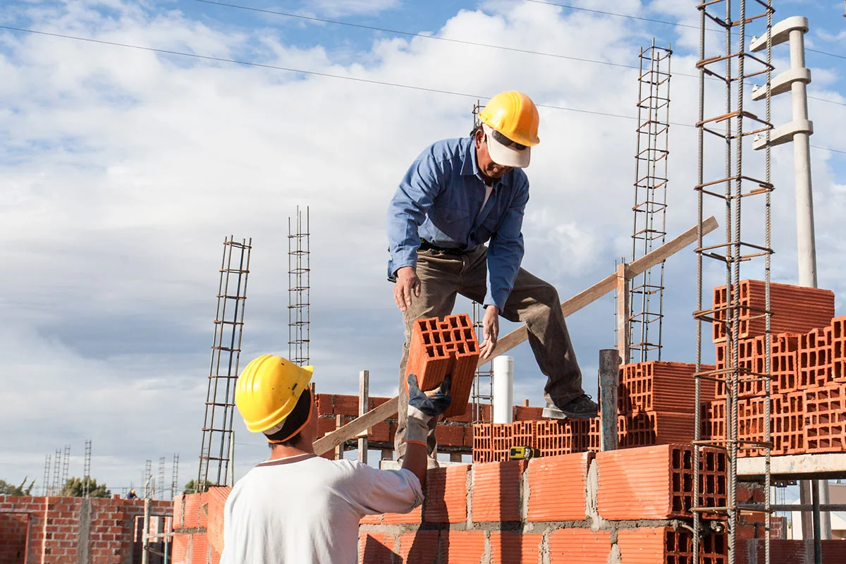 20220327-Trabajadores-de-la-construccion-argentina.gob_