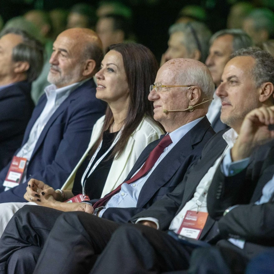 657cd0bab7952-screen-and-max-width480px_880_880!