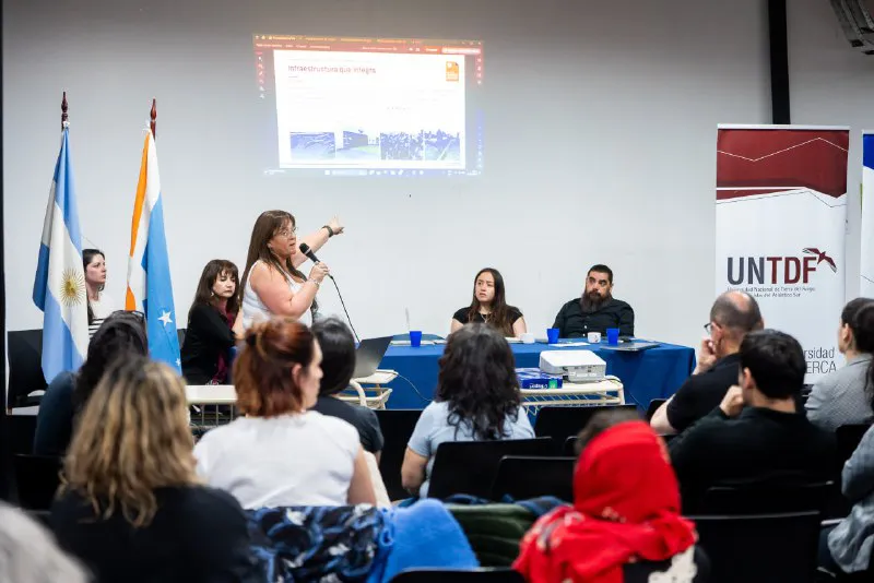 fc0ba341-fa85-46ef-bd31-d7dbbbd70bc2