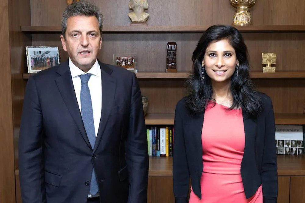 Massa-Gita-Gopinath